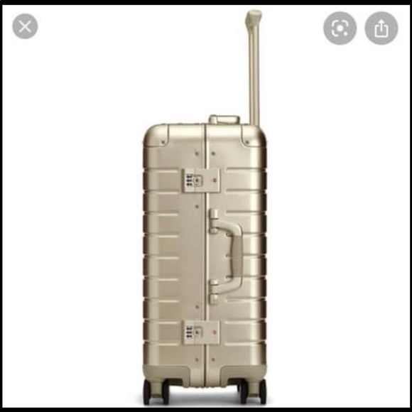 ❌S O L D❌Away: The Carry On w/ Battery Luggage NEW - Picture 3 of 4